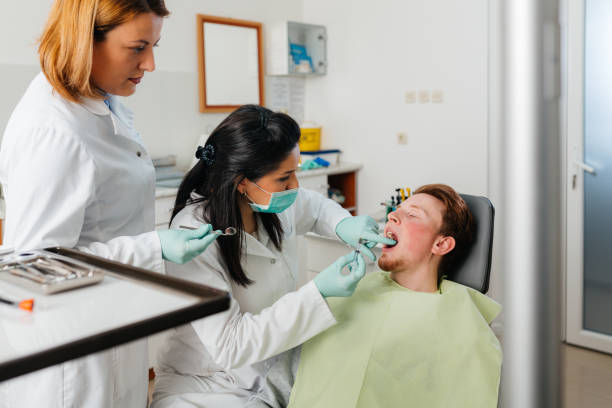 Best Emergency Dental Care for Broken or Chipped Teeth in South Fallsburg, NY